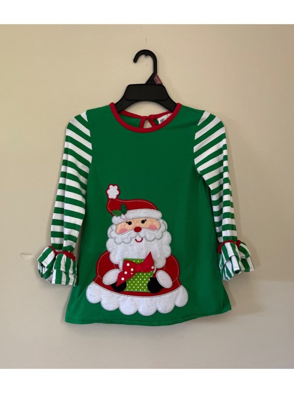 Rare Editions Girls Size 5 Green Long Sleeve Holiday Top Santa Claus Ruffle Cuff